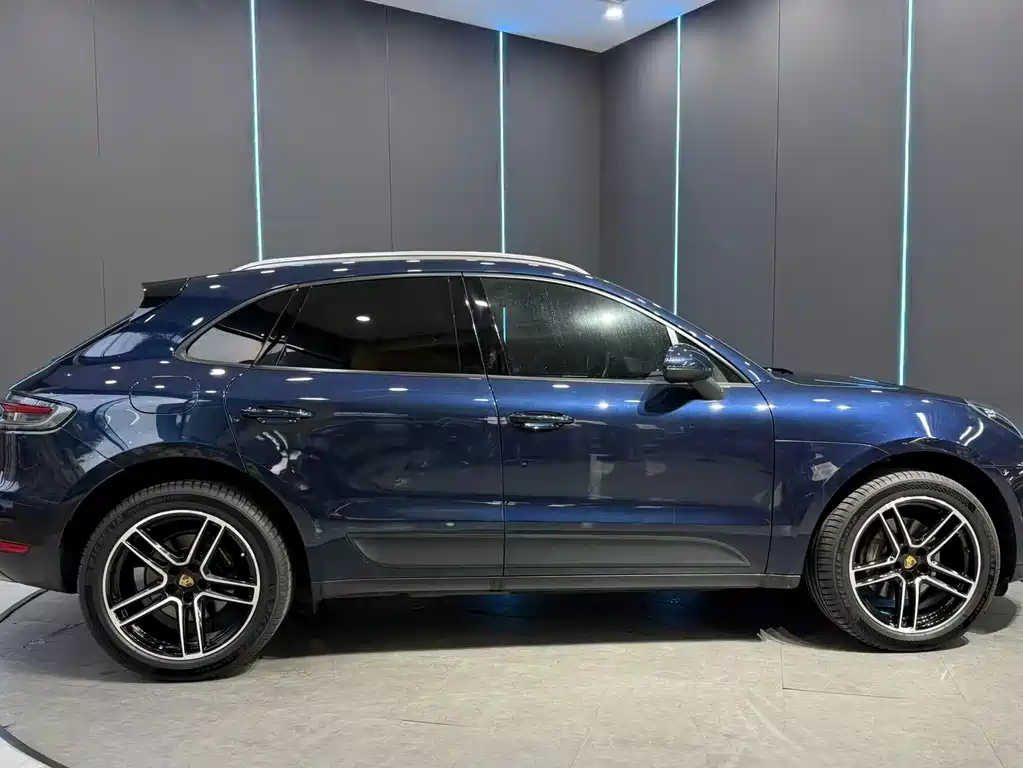 Porsche Macan — миниатюра 4