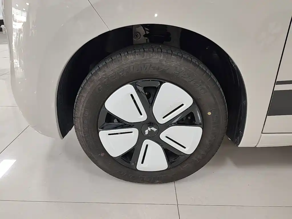 Wuling MINIEV — миниатюра 23