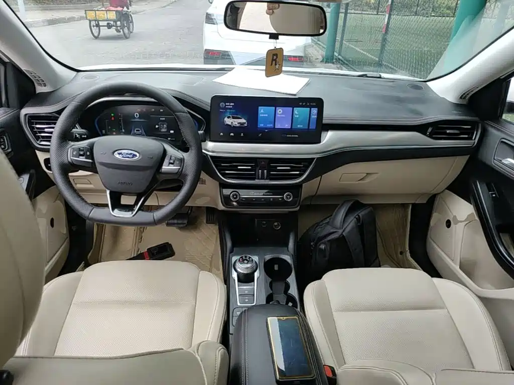 Ford Focus 2021 EcoBoost 180 AT
