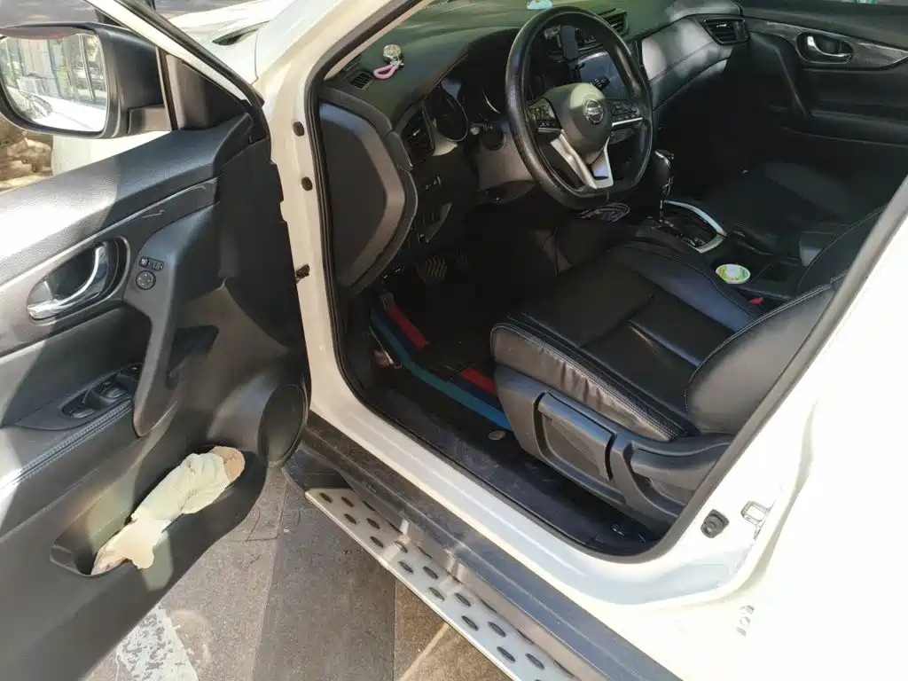 Nissan X-Trail — миниатюра 12