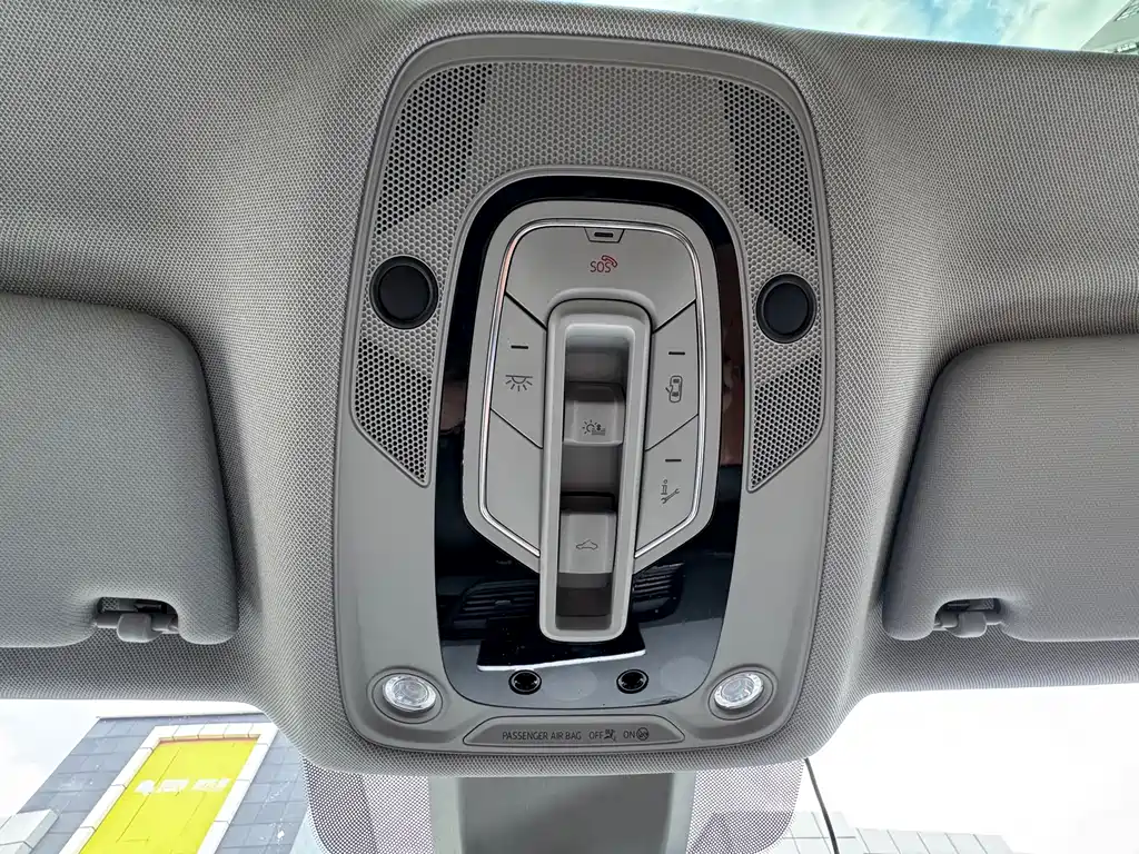 Audi Q5L — миниатюра 32