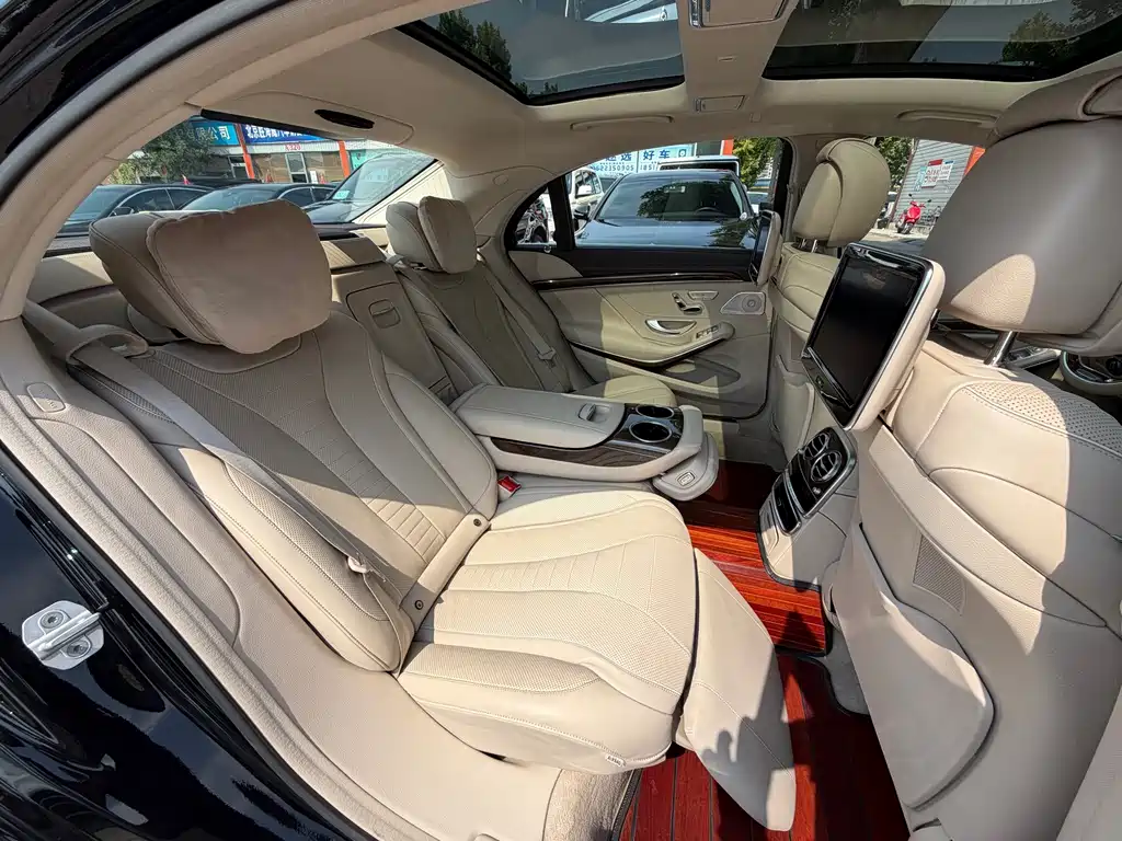Mercedes-Benz S-Class — миниатюра 13