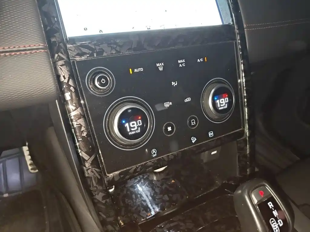 Land Rover Discovery Sport Hybrid — миниатюра 6