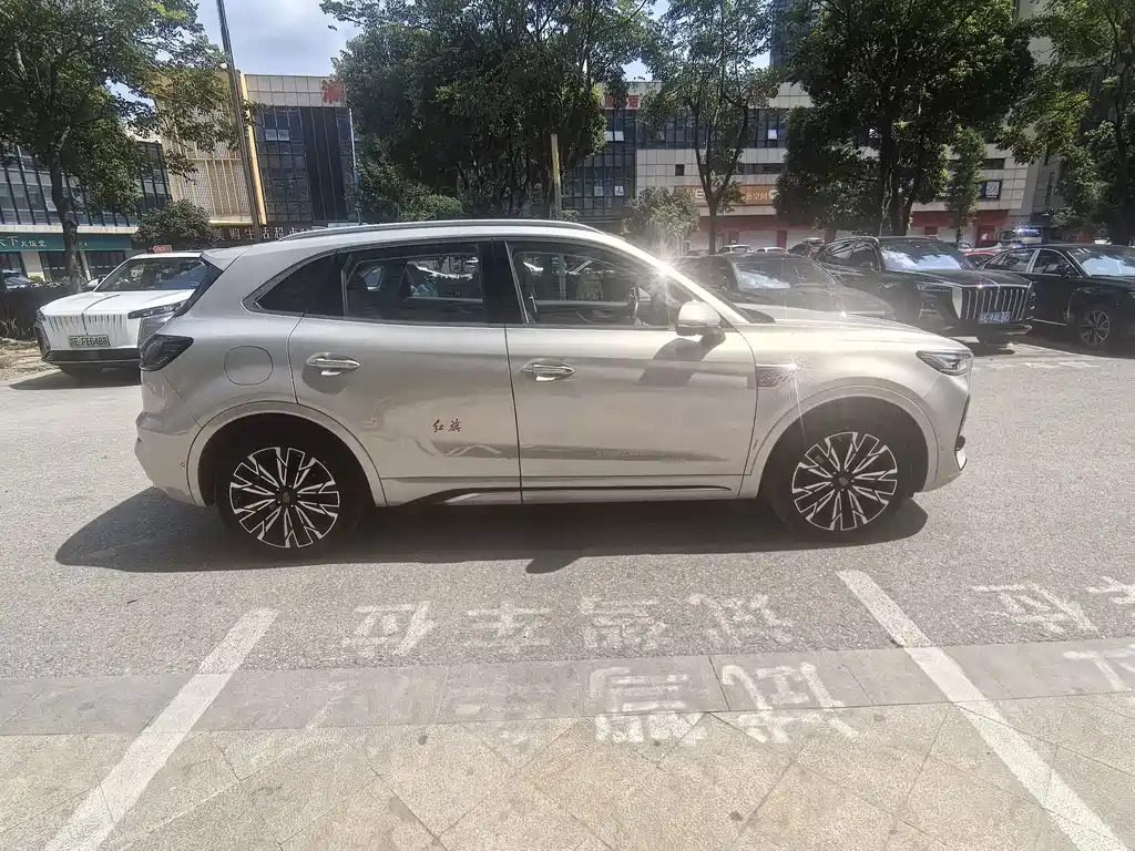 Hongqi Hongqi HS5 — миниатюра 4