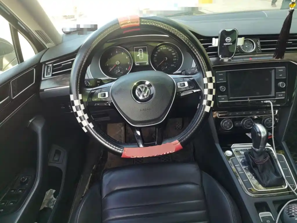 Volkswagen Magotan — миниатюра 6