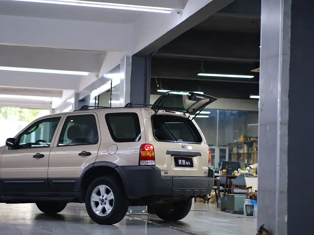 Ford Escape 2005 3.0 AT