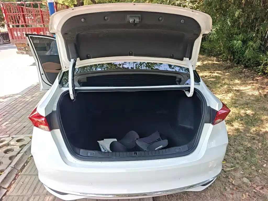 Buick Verano — миниатюра 19