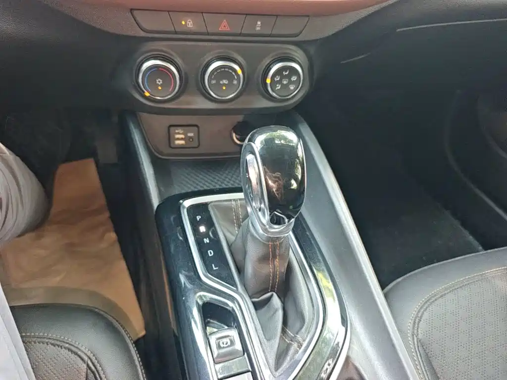 Buick Verano — миниатюра 14