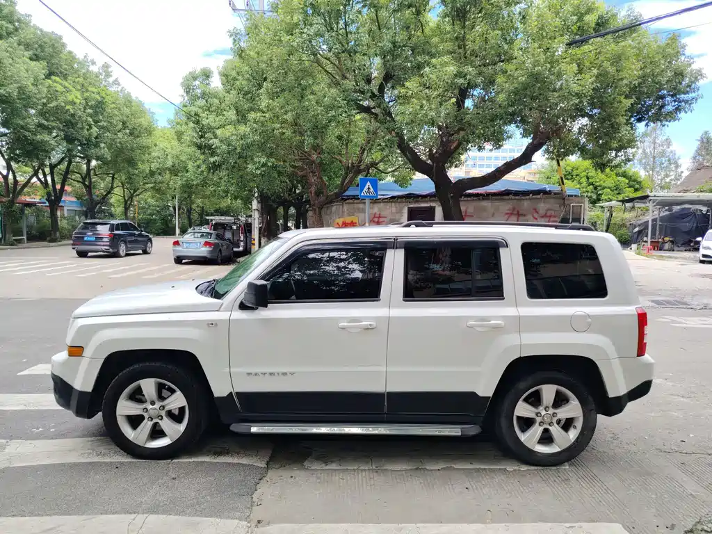 Jeep Patriot — миниатюра 10