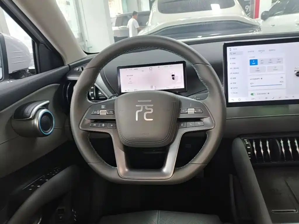 BYD Yuan Plus — миниатюра 11