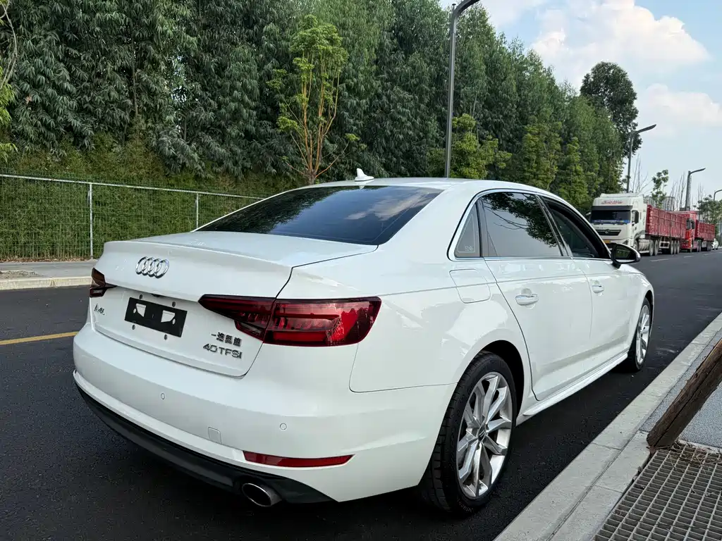 Audi A4L — миниатюра 29