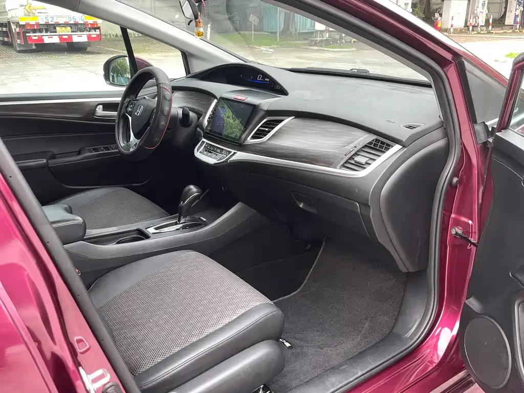 Honda Jade — миниатюра 8