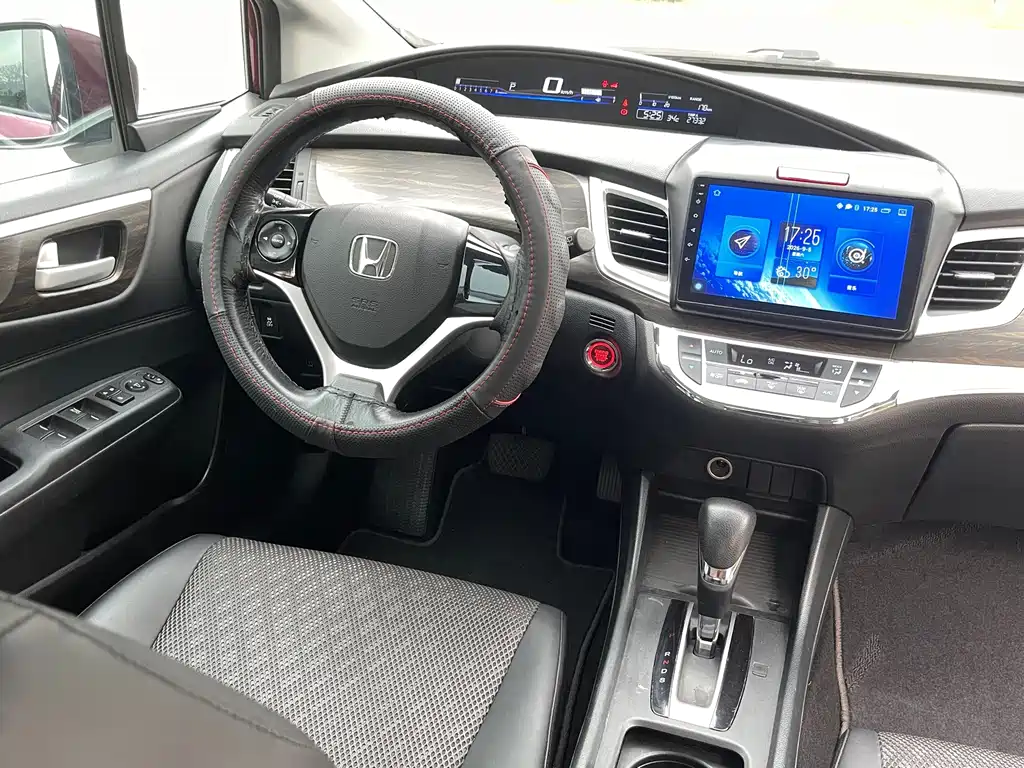 Honda Jade — миниатюра 10