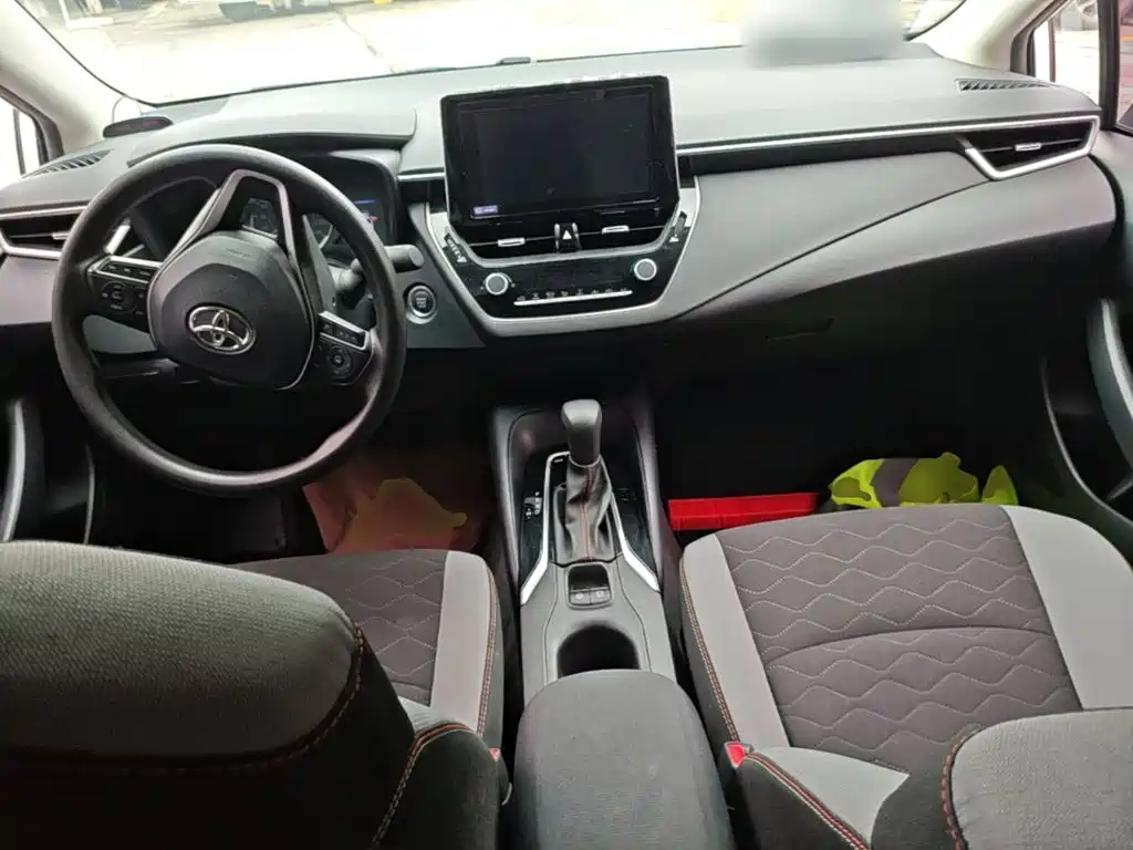 Toyota Corolla — миниатюра 10