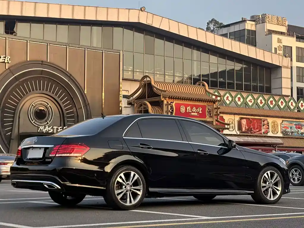 Mercedes-Benz E-Class — миниатюра 15