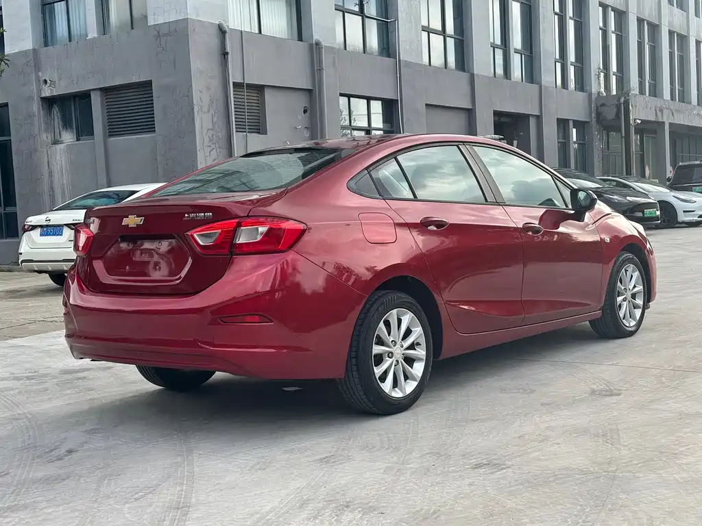 Chevrolet Cruze — миниатюра 5