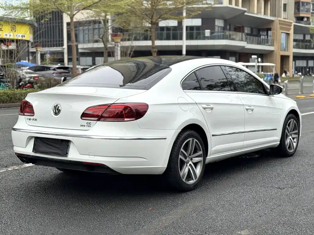 Volkswagen CC — миниатюра 6