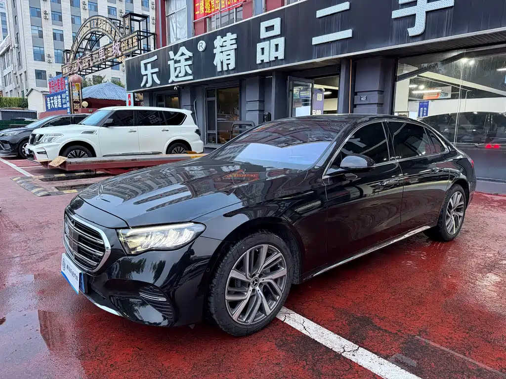 Mercedes-Benz E-Class — миниатюра 2
