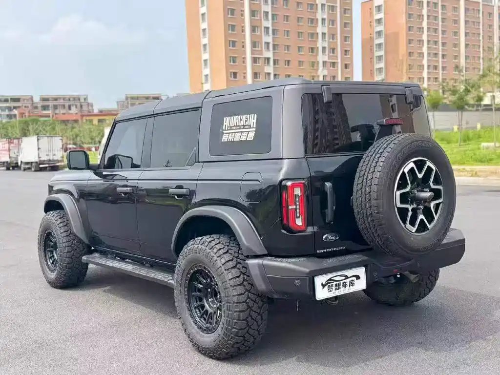 Ford Bronco — миниатюра 7