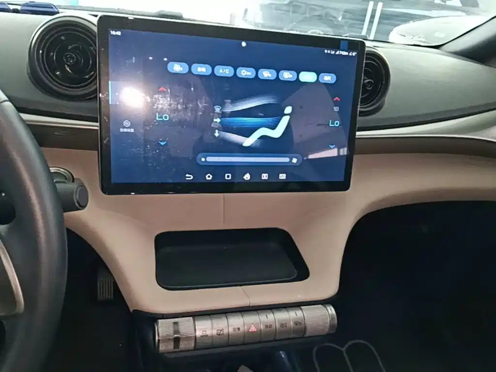 BYD Dolphin — миниатюра 13