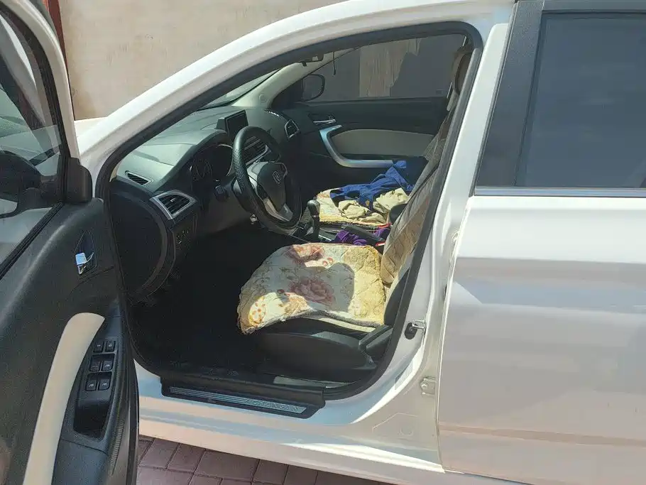 Changan V7 — миниатюра 9