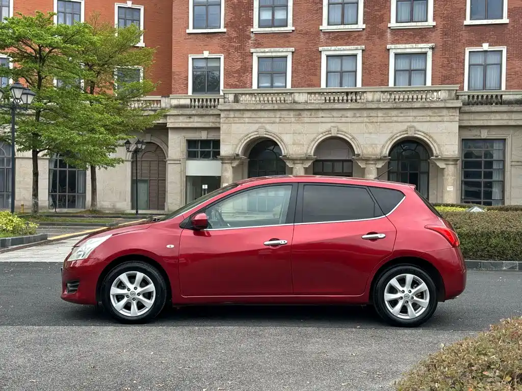 Nissan Tiida — миниатюра 11