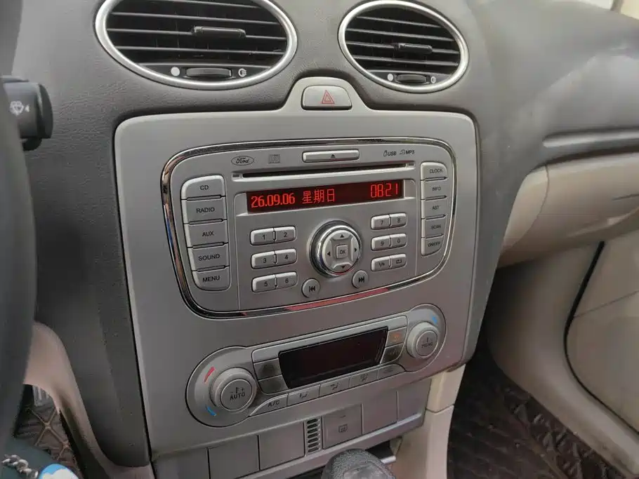 Ford Focus — миниатюра 13