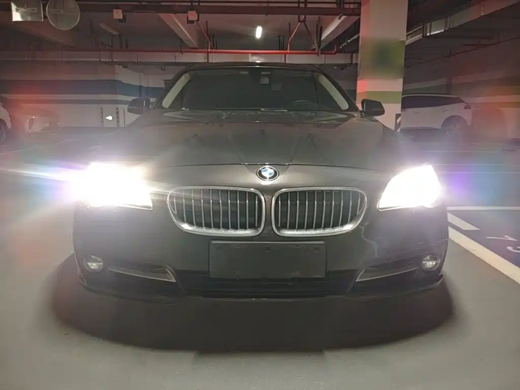 BMW 5 Series — миниатюра 3
