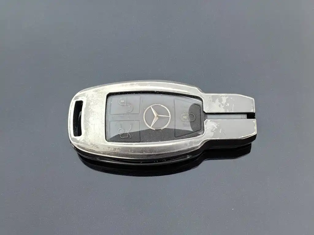 Mercedes-Benz E-Class — миниатюра 19