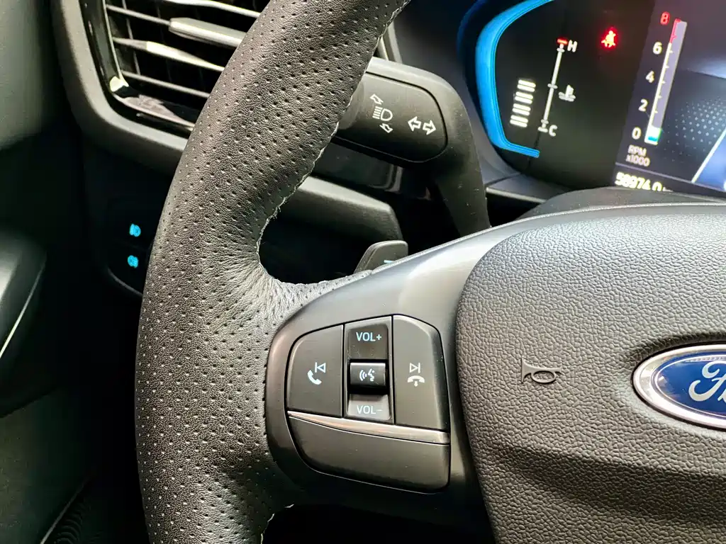Ford Focus Active — миниатюра 23