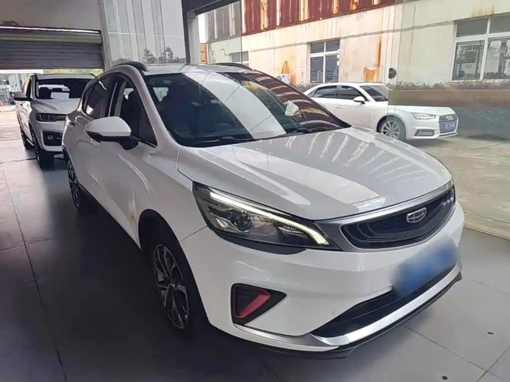 Geely Emgrand GS — миниатюра 4