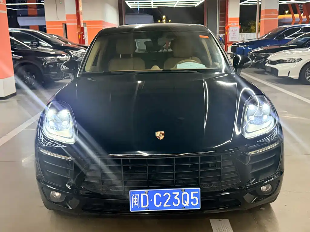 Porsche Macan — миниатюра 2