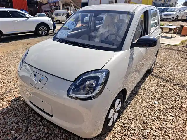 WULING AUTOMOBILE HONGGUANG MINIEV 2025