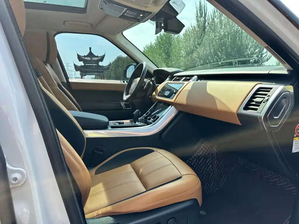 Land Rover Sport — миниатюра 12