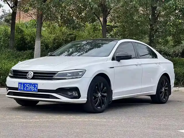 VOLKSWAGEN LINGDU