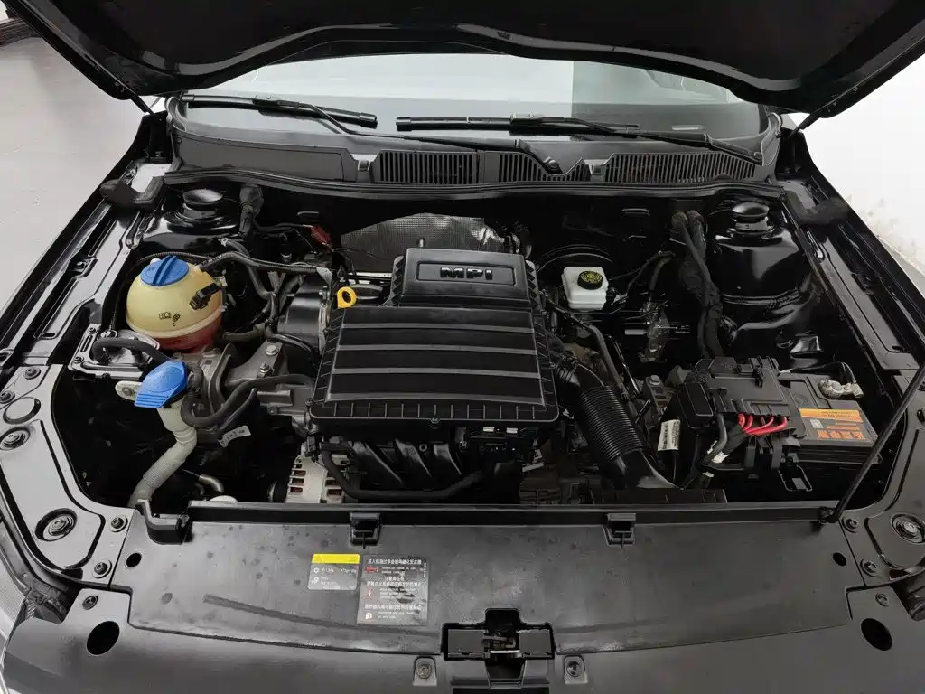 Volkswagen Lavida — миниатюра 6