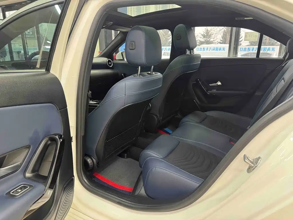 MERCEDES-BENZ A CLASS