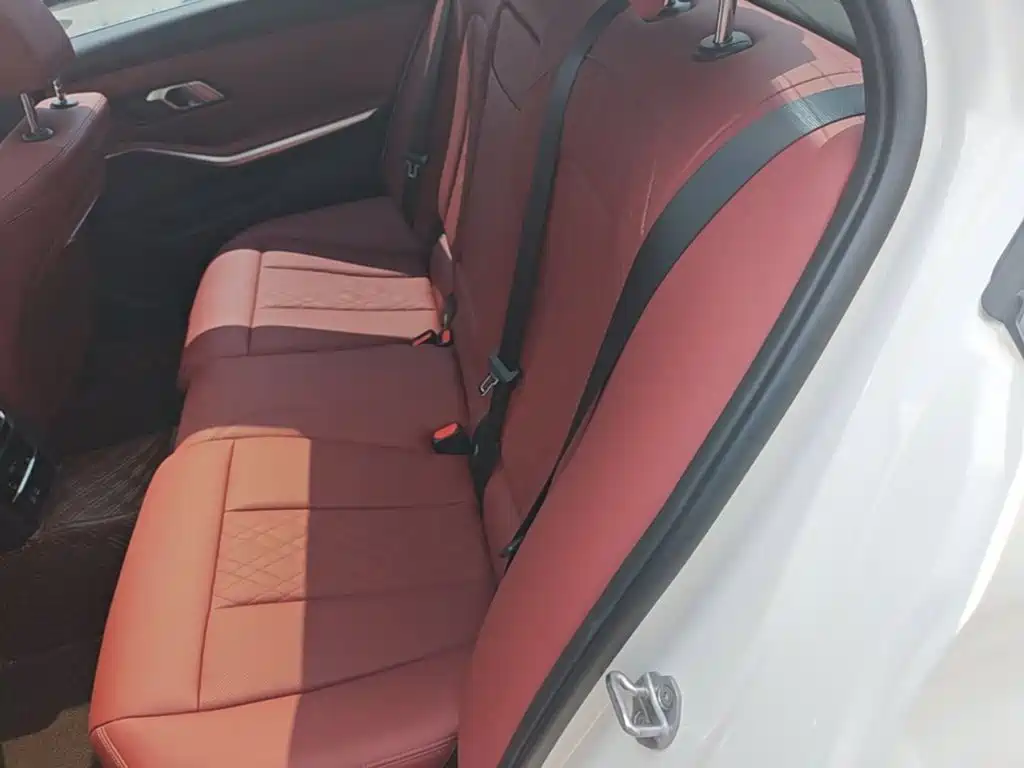 BMW 3 Series — миниатюра 17