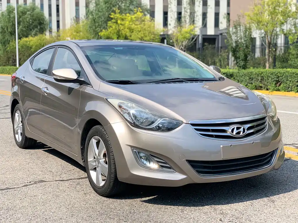 Hyundai Elantra Langdong — миниатюра 3