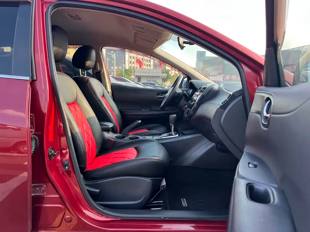 Nissan Tiida — миниатюра 18