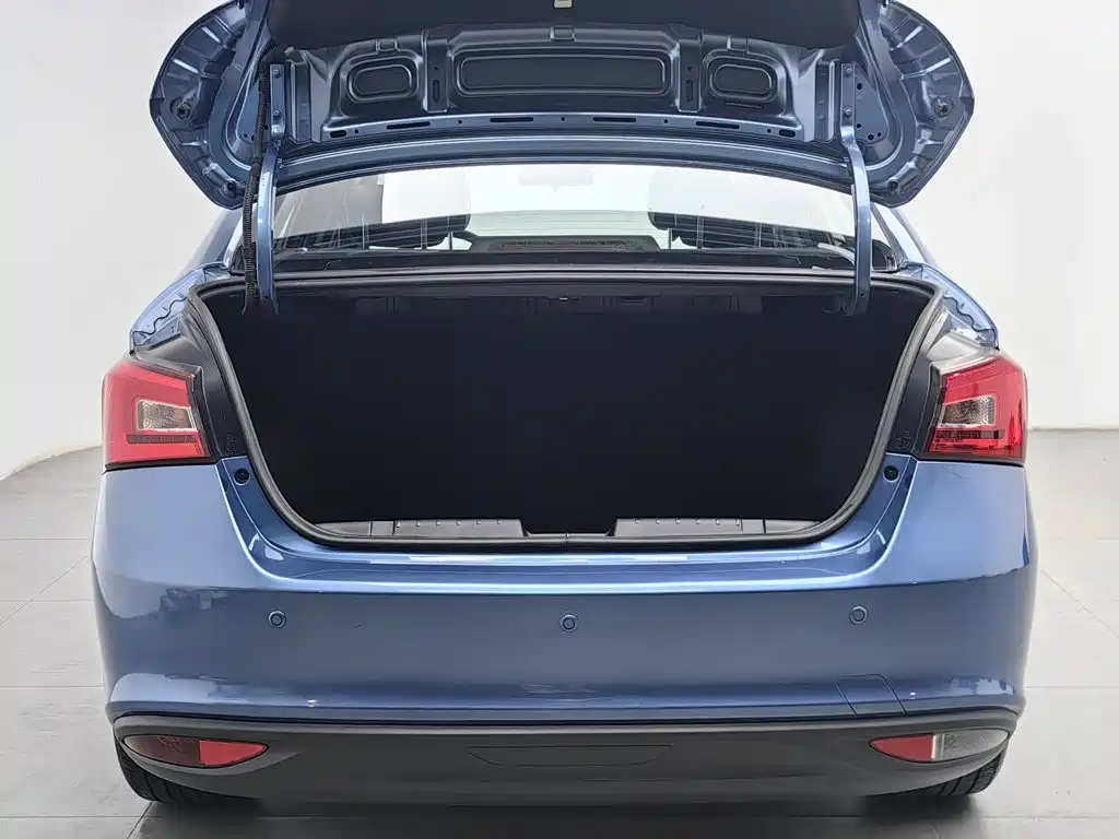 Chery Arrizo 5 — миниатюра 16
