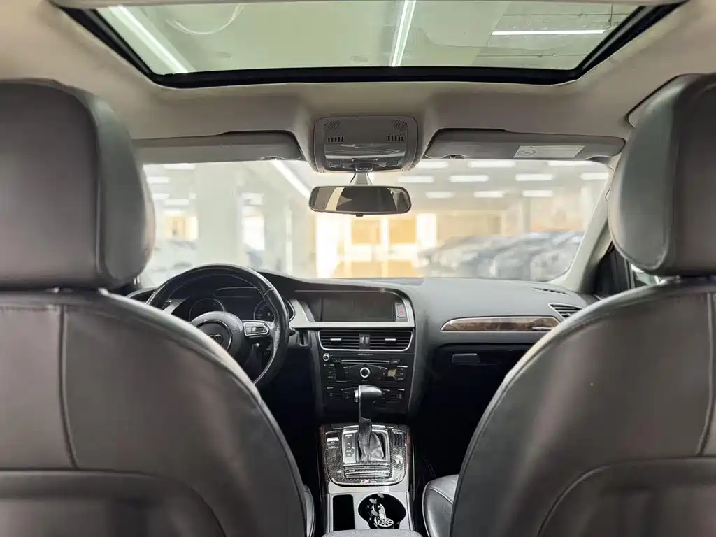Audi A4L — миниатюра 15
