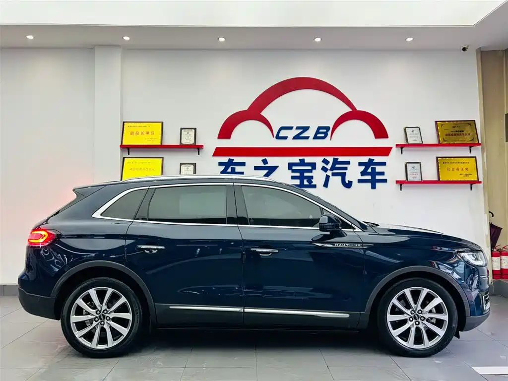 Lincoln Nautilus 2019 2.0T VI