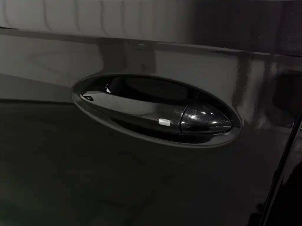 Buick Enclave — миниатюра 18