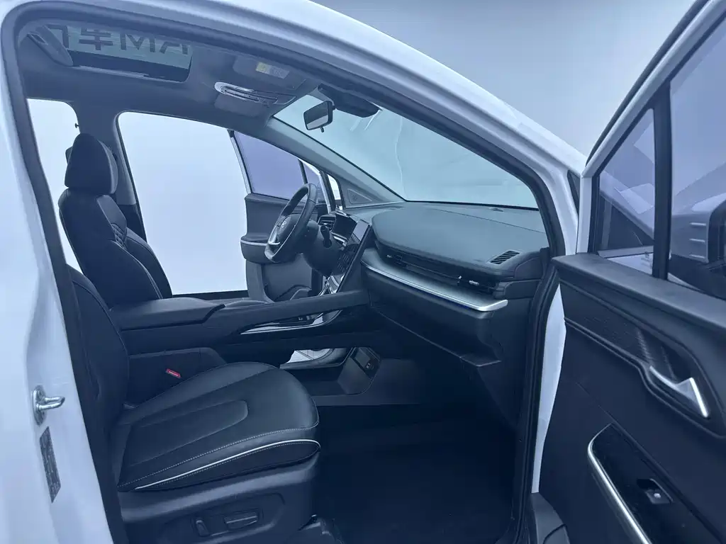 Hyundai Custo — миниатюра 13