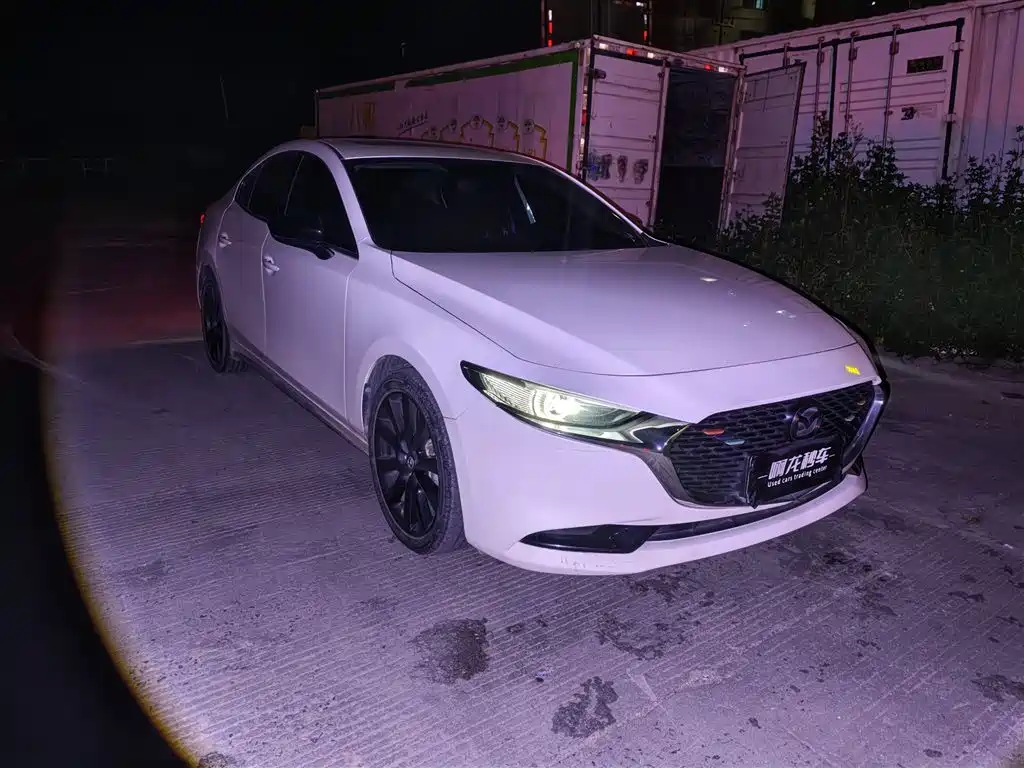 Mazda 3 Axela — миниатюра 2