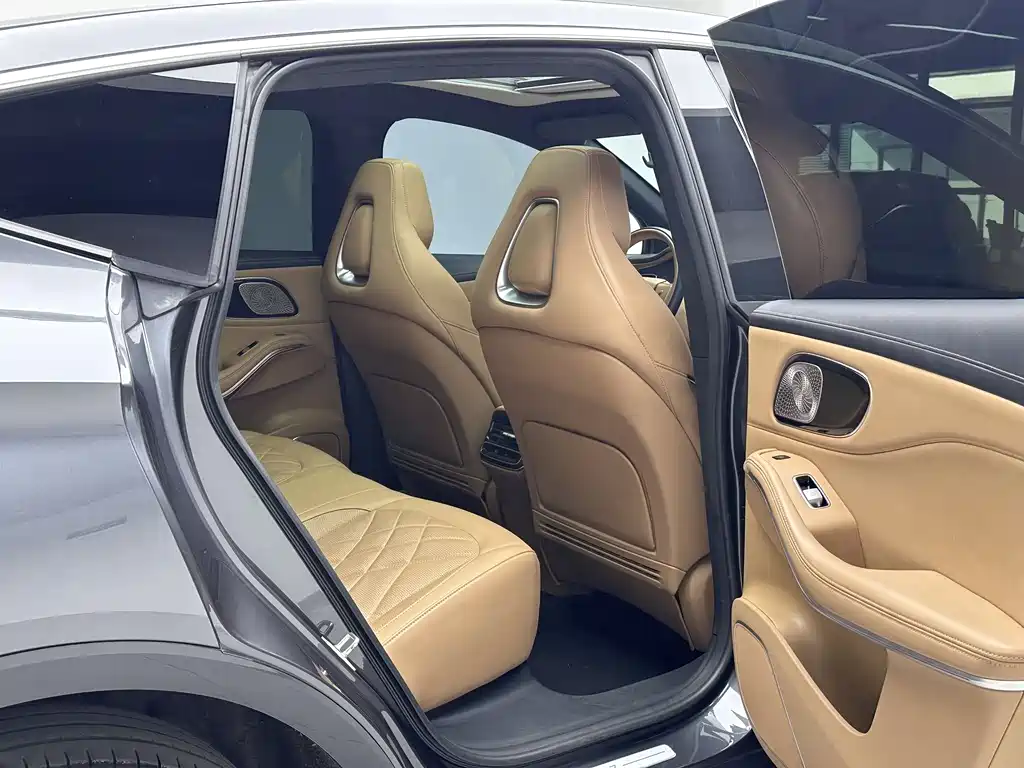 RISING AUTO FEIFAN R7