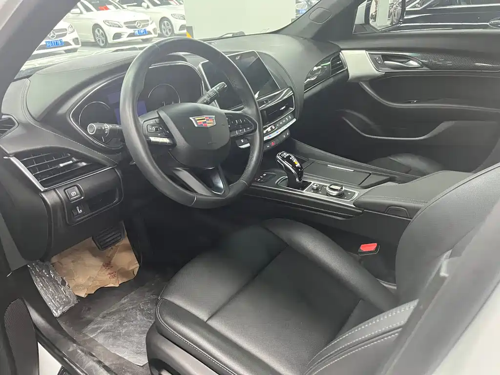 Cadillac CT5 — миниатюра 4