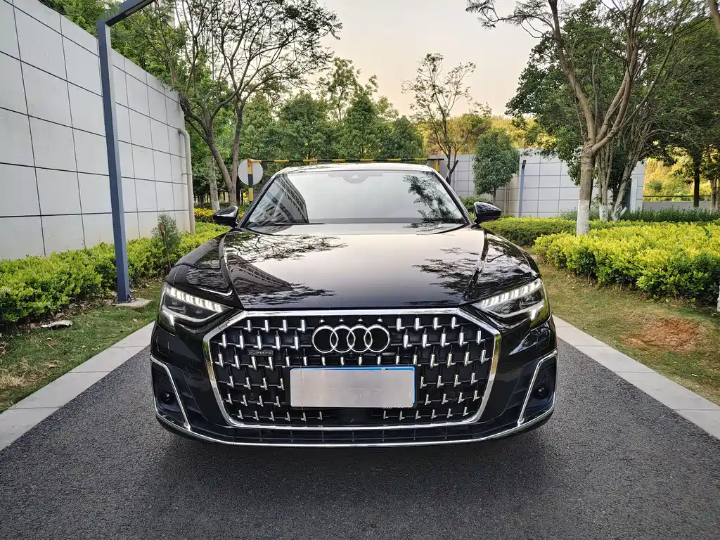 Audi A8 2024 A8L 50 TFSI quattro Premium