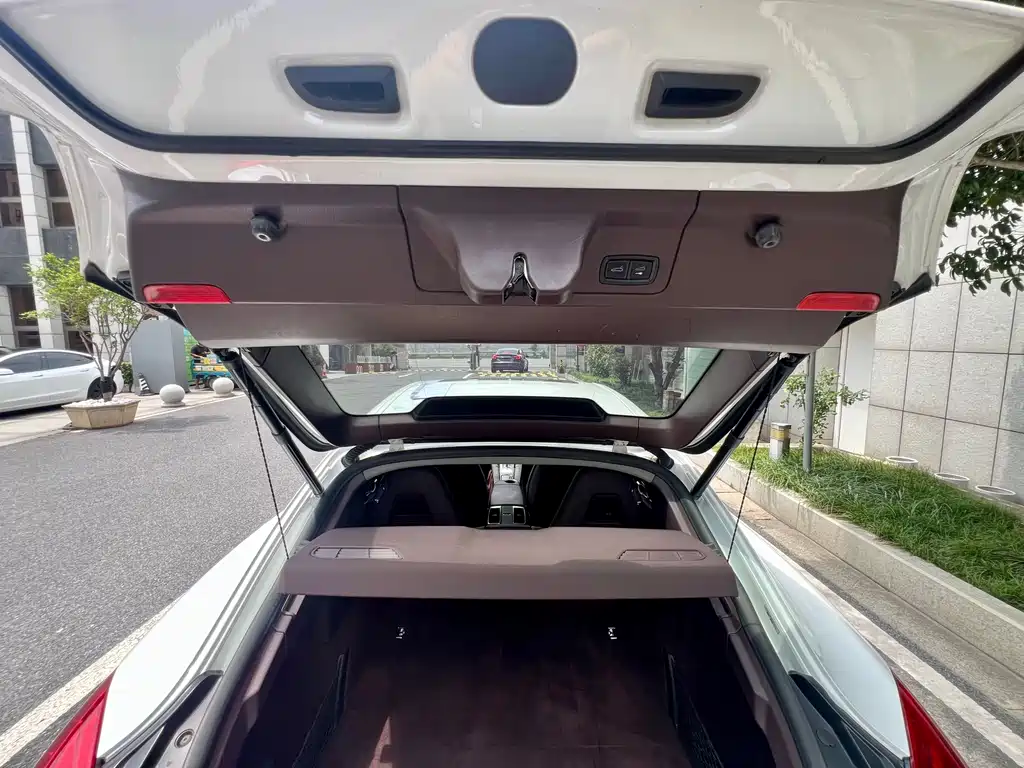 Porsche Panamera — миниатюра 24
